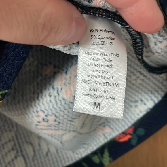 size med floral LulaRoe Cassie pencil skirt - Picture 3 of 5